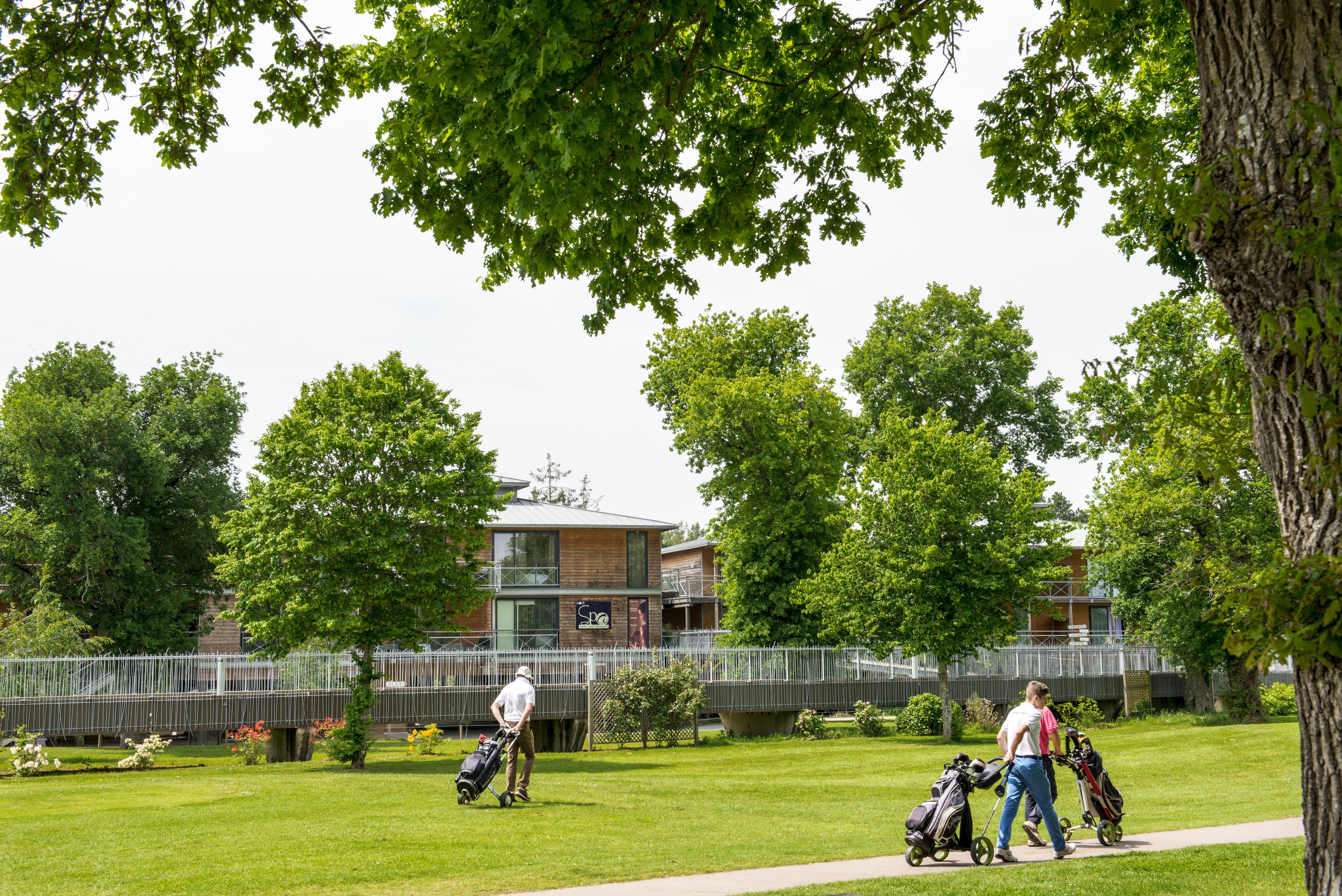 Domaine De Cice-Blossac, Resort Spa & Golf Bruz Exteriör bild