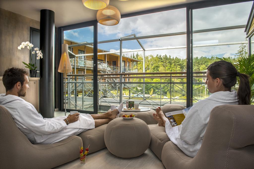 Domaine De Cice-Blossac, Resort Spa & Golf Bruz Exteriör bild